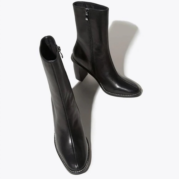 Teleport BOND curved high heel bootie - Picture 2 of 4